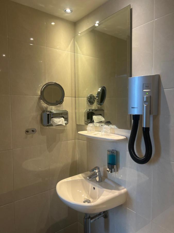 Le Beau Rivage Hotel