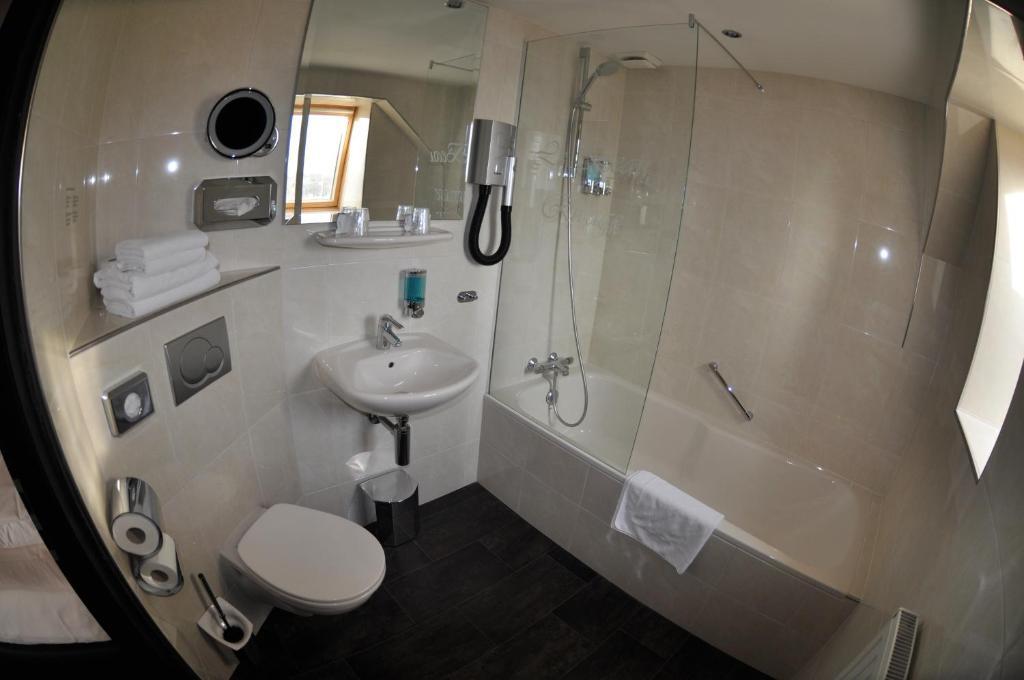 Hotel Le Beau Rivage 3*